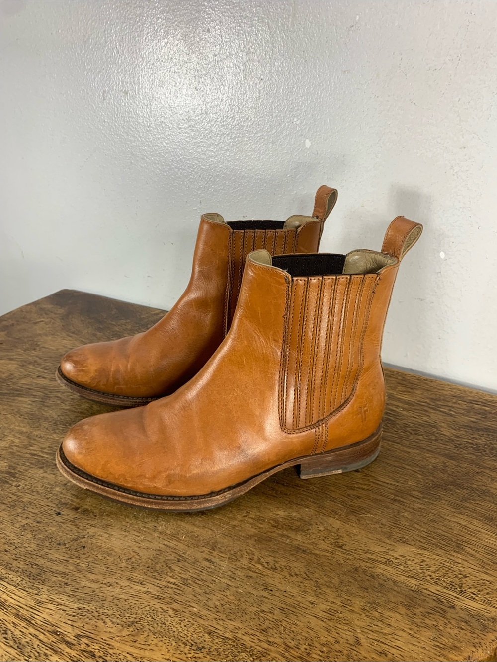 FRYE cowboy style Tan leather boots made in Mexico